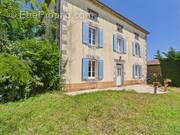 Maison à PIEGUT-PLUVIERS