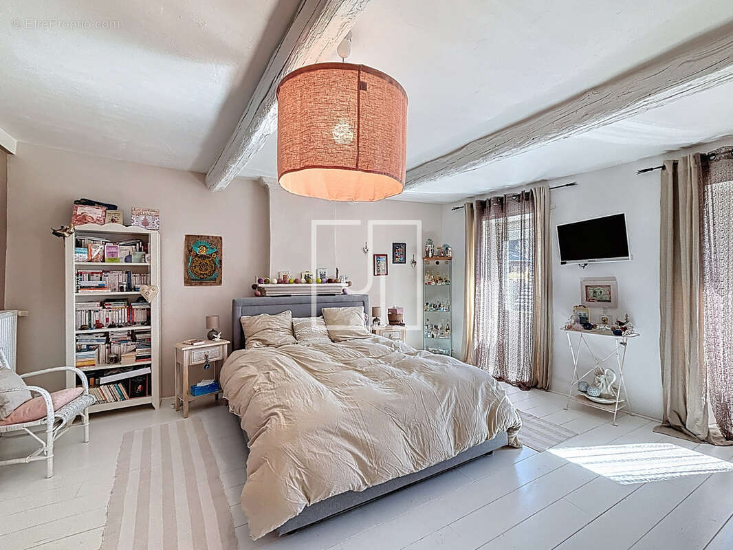 À vendre maison de caractère, 10 pièces à Jausiers (04850) - photo 15
