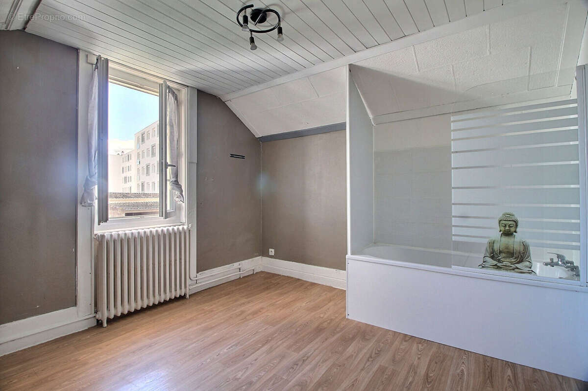 Maison à CLERMONT-FERRAND