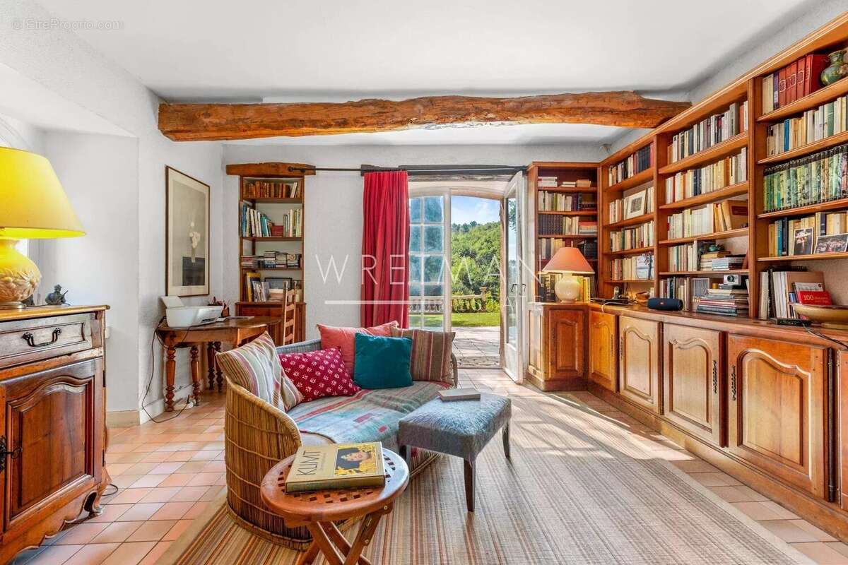 Maison à LE CANNET-DES-MAURES