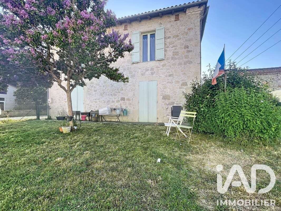 Maison 160 m² à La Sauvetat-De-Saveres  - photo 4