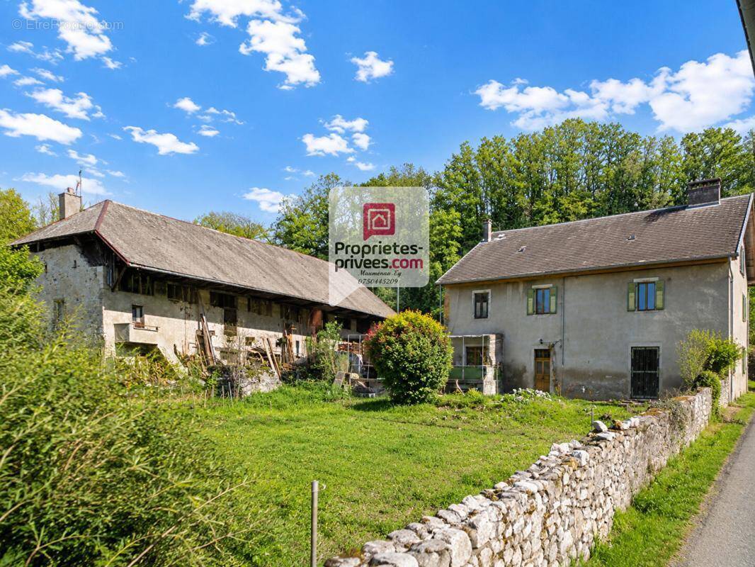 Maison à COISE-SAINT-JEAN-PIED-GAUTHIER