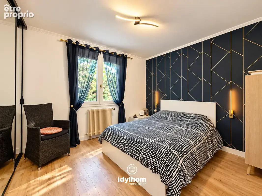 Maison T6 de 138 m2 avec jardin et double garage à Villeneuve-Tolosane - photo 8