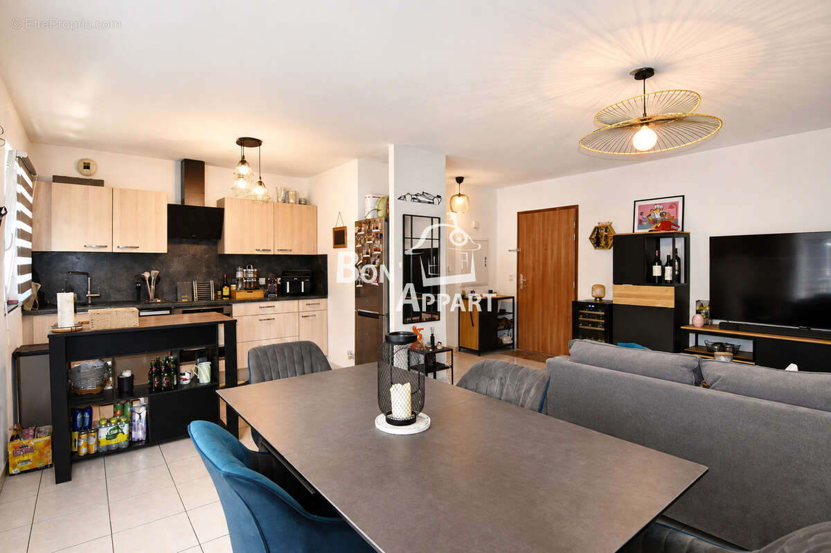 Appartement T3 avec balcon, 2 parkings et cave - photo 3