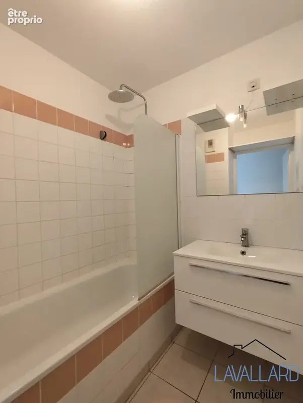 Appartement 62 m² à Rivery  - photo 6