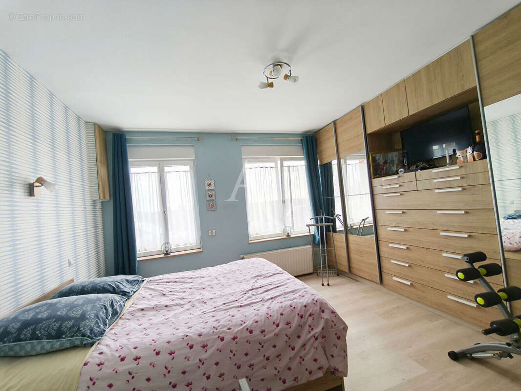 Maison à CAMPHIN-EN-CAREMBAULT