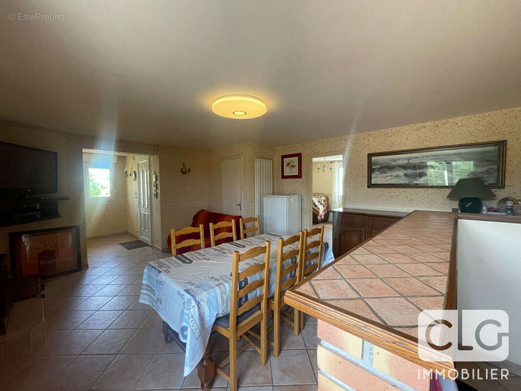 Maison à POULDREUZIC