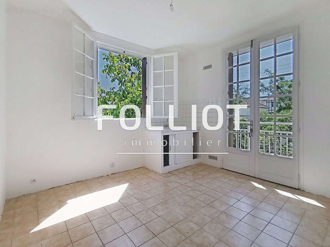 Maison agréable à vendre à Jullouville - photo 5