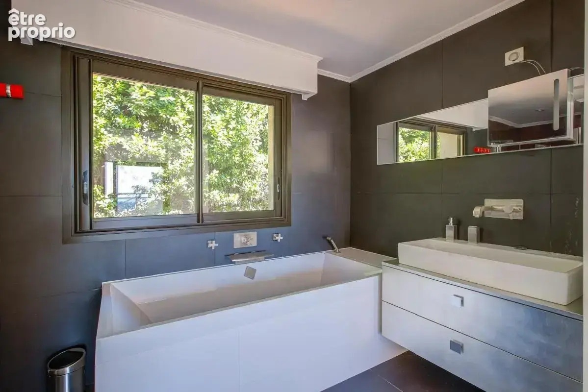 Villa d'exception - vue mer - piscine - photo 19