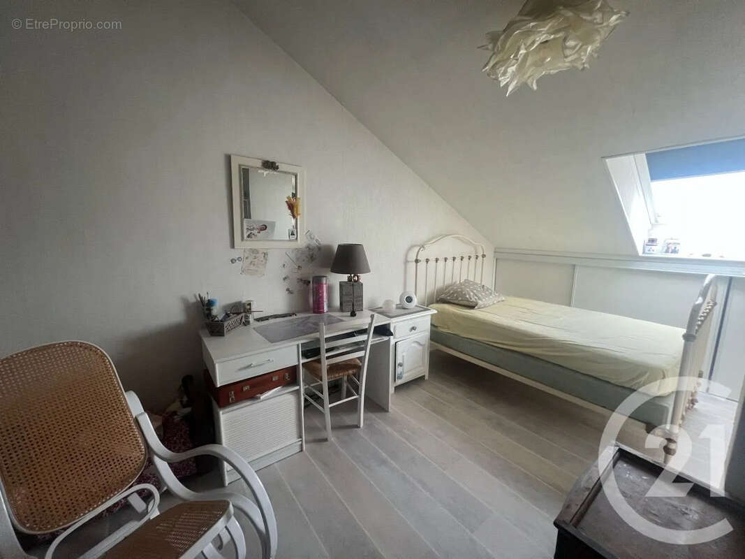 Appartement 117 m² à Aurillac  - photo 9