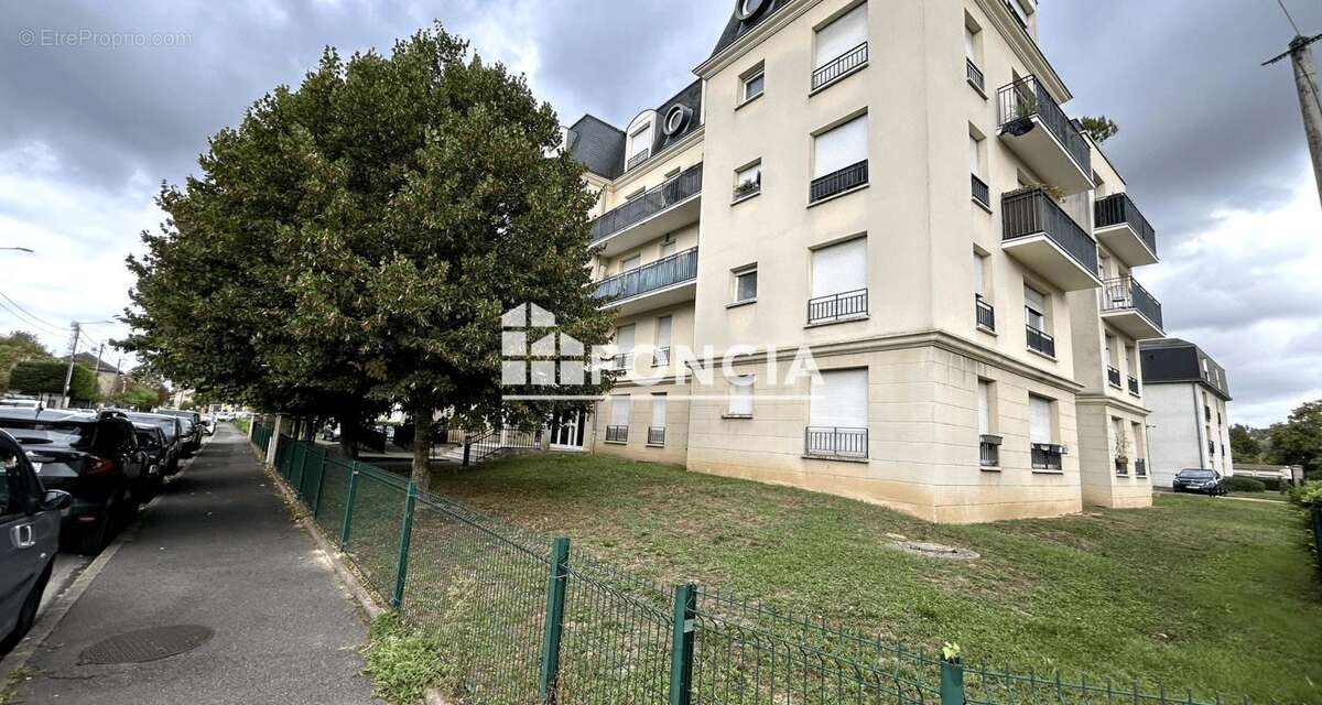 Appartement à CORBEIL-ESSONNES
