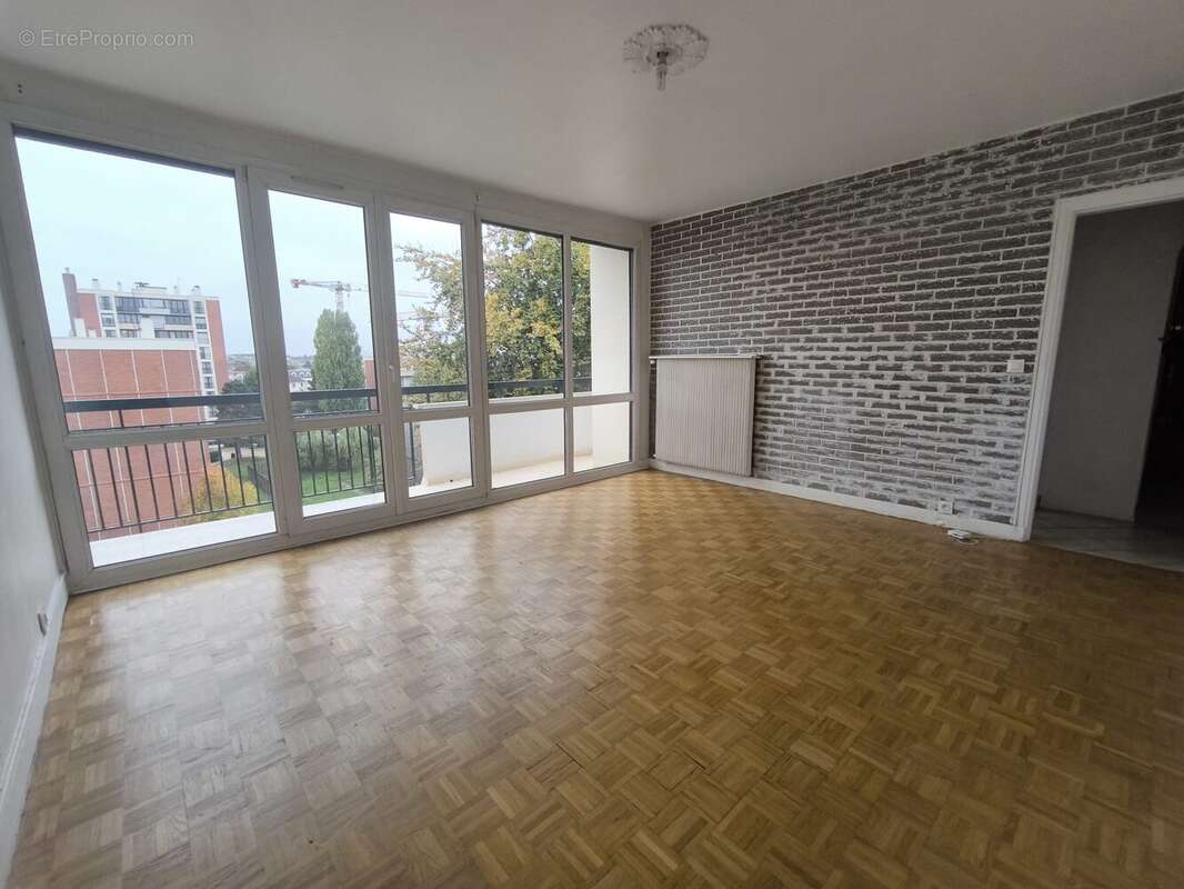 Appartement à VILLIERS-SUR-MARNE