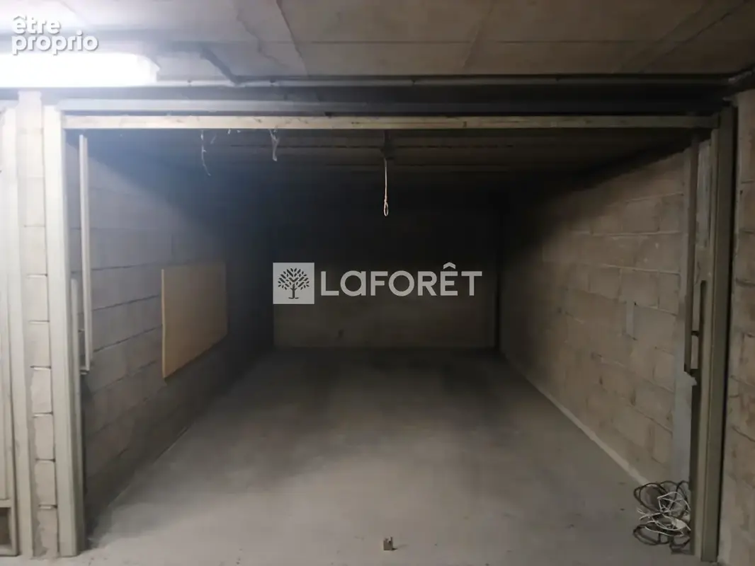 Photo Parking à Paris-15e au prix de 36 000€
