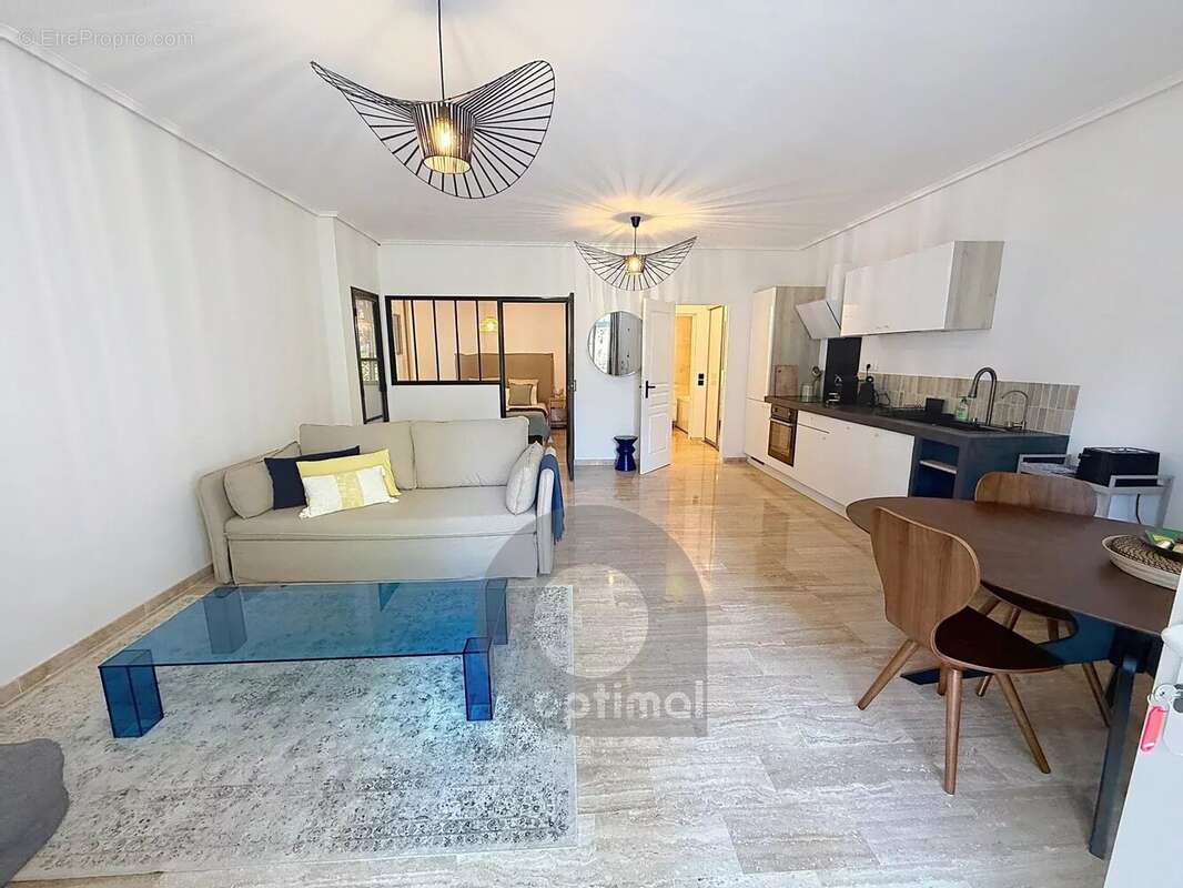 Appartement à ROQUEBRUNE-CAP-MARTIN