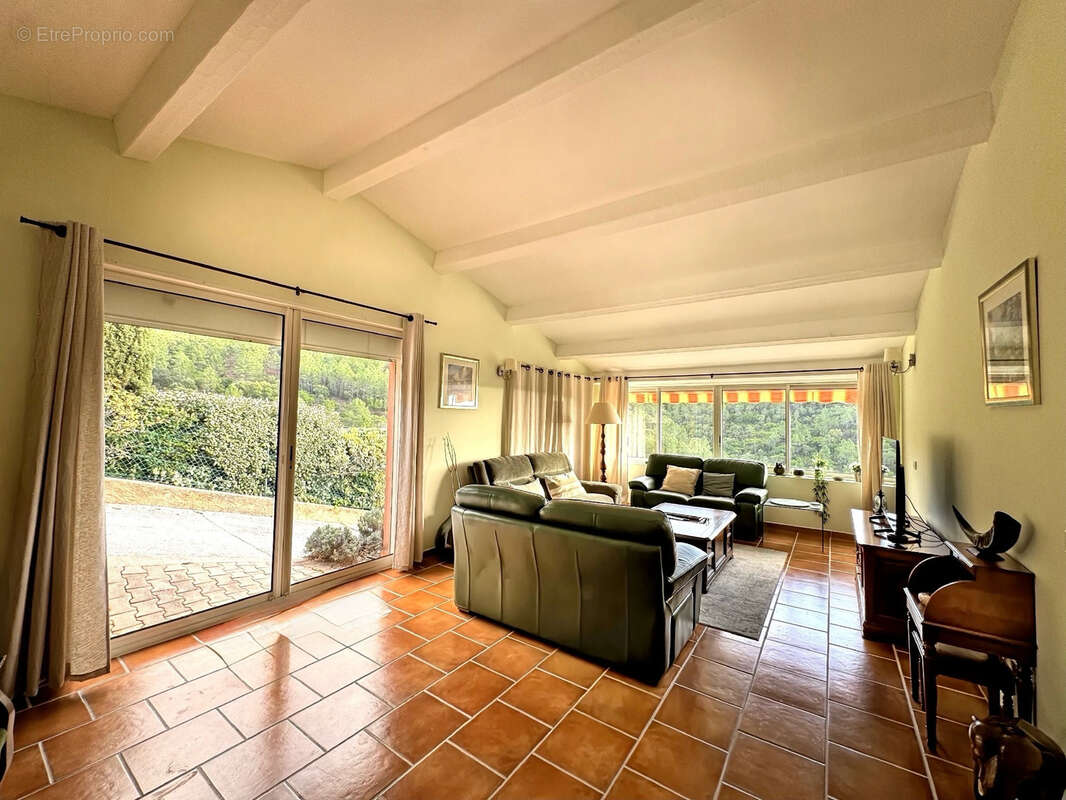 Maison à LA LONDE-LES-MAURES