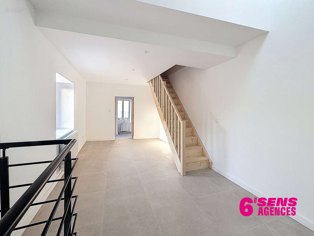 Appartement à CHAPONOST