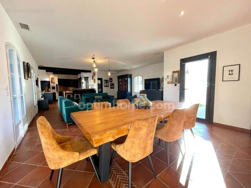 Maison à AIGUES-MORTES