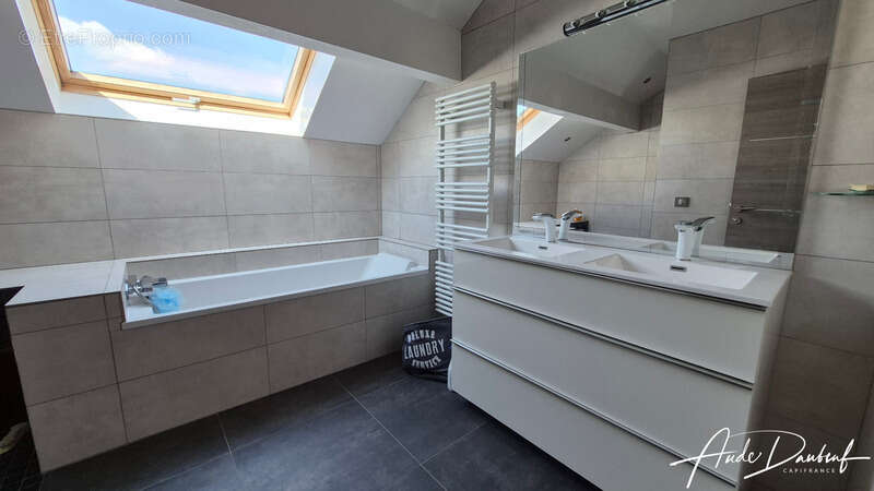 Maison à HAUTEVILLE-SUR-FIER