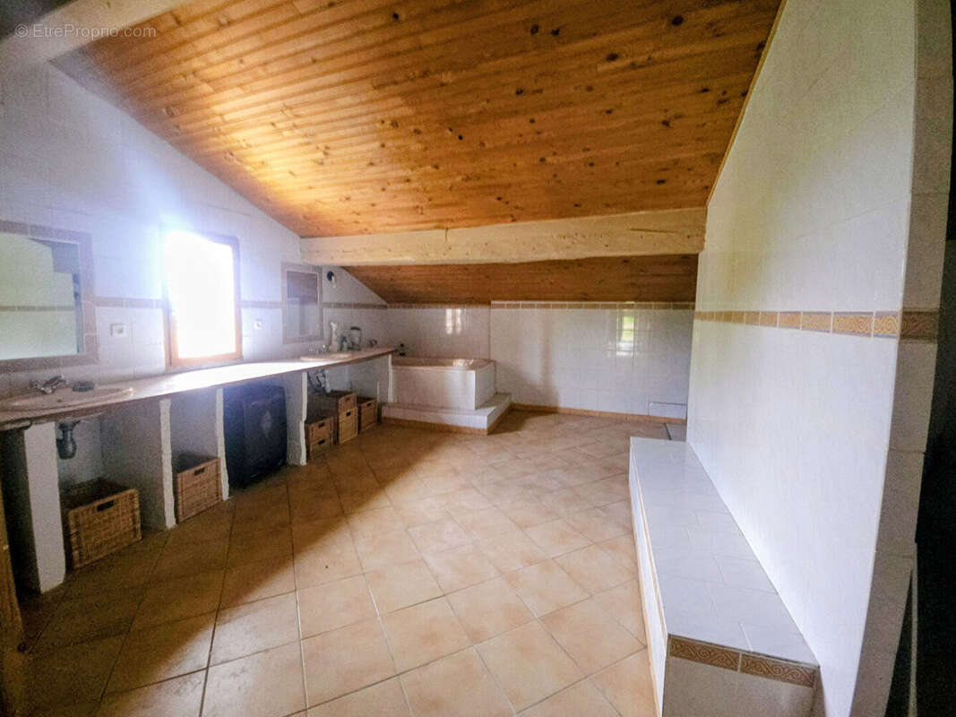 Maison Saint Rustice 5 pièces, 5 chambres. - photo 22