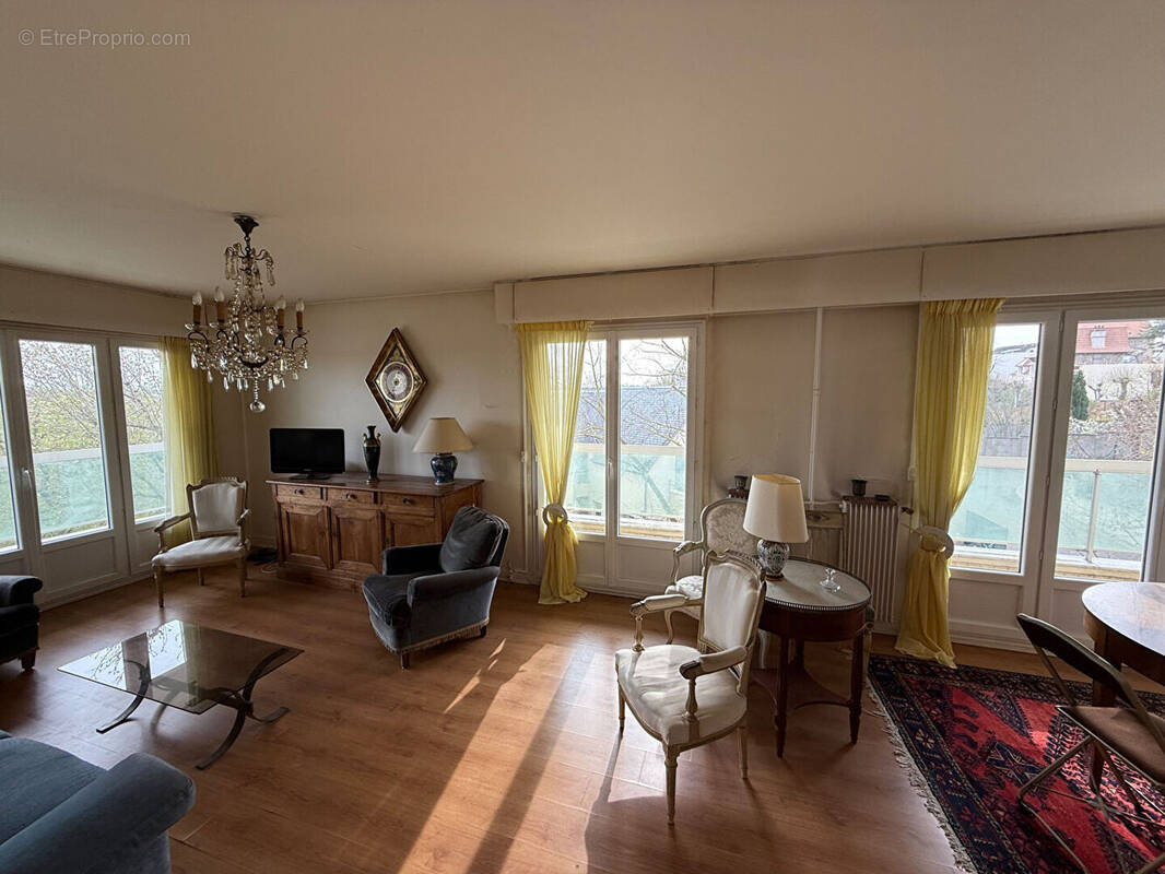 Appartement à MAISONS-LAFFITTE