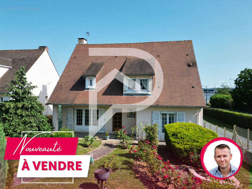 Maison à MEZIERES-SUR-SEINE