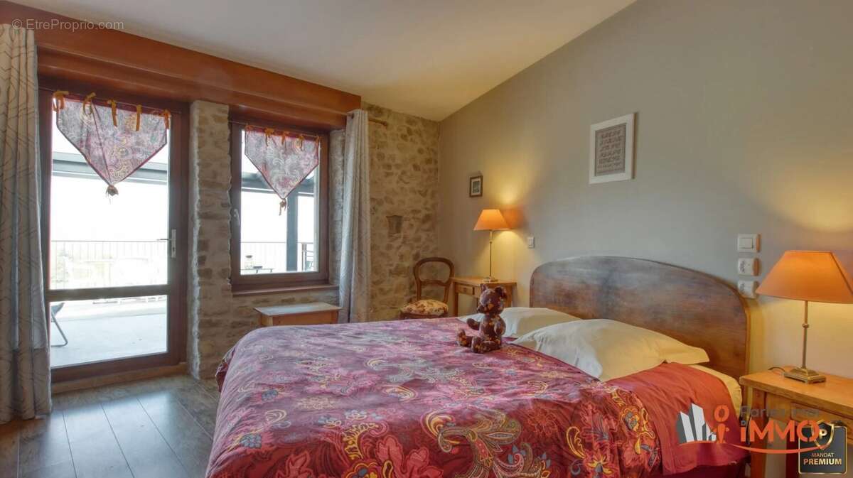 Maison à ROCHE-LA-MOLIERE