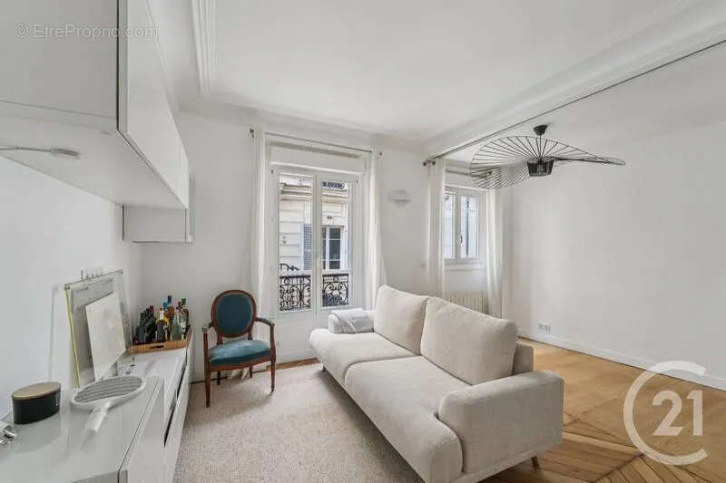 Appartement à NEUILLY-SUR-SEINE