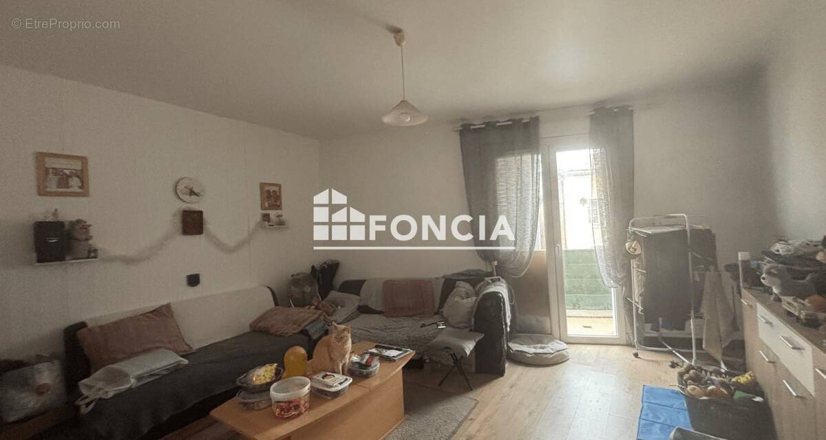 Appartement à PIERRELATTE