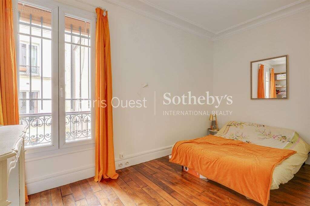 Appartement à PARIS-5E
