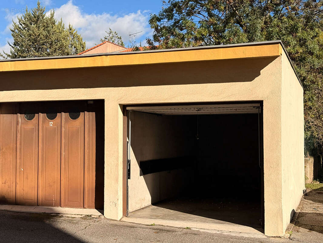 Parking à AIX-EN-PROVENCE