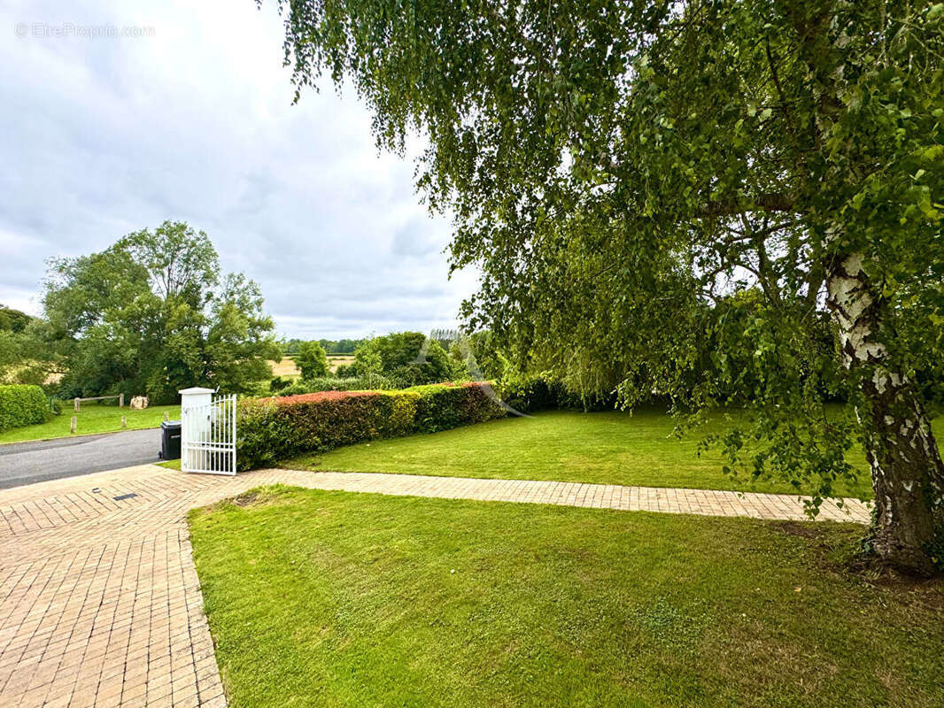 Maison à OZOIR-LA-FERRIERE
