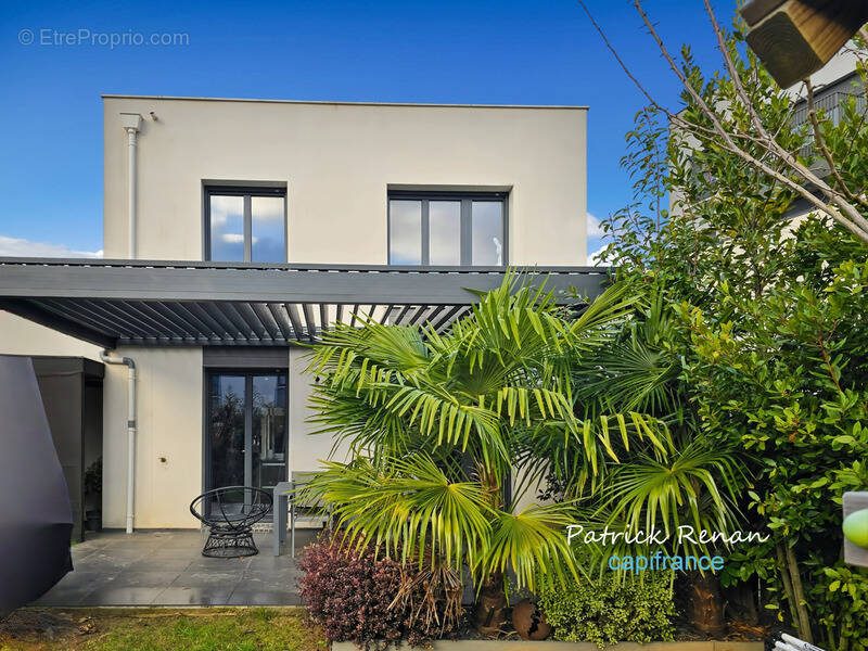 Maison à VILLEPREUX