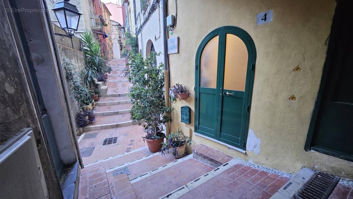 Appartement à MENTON