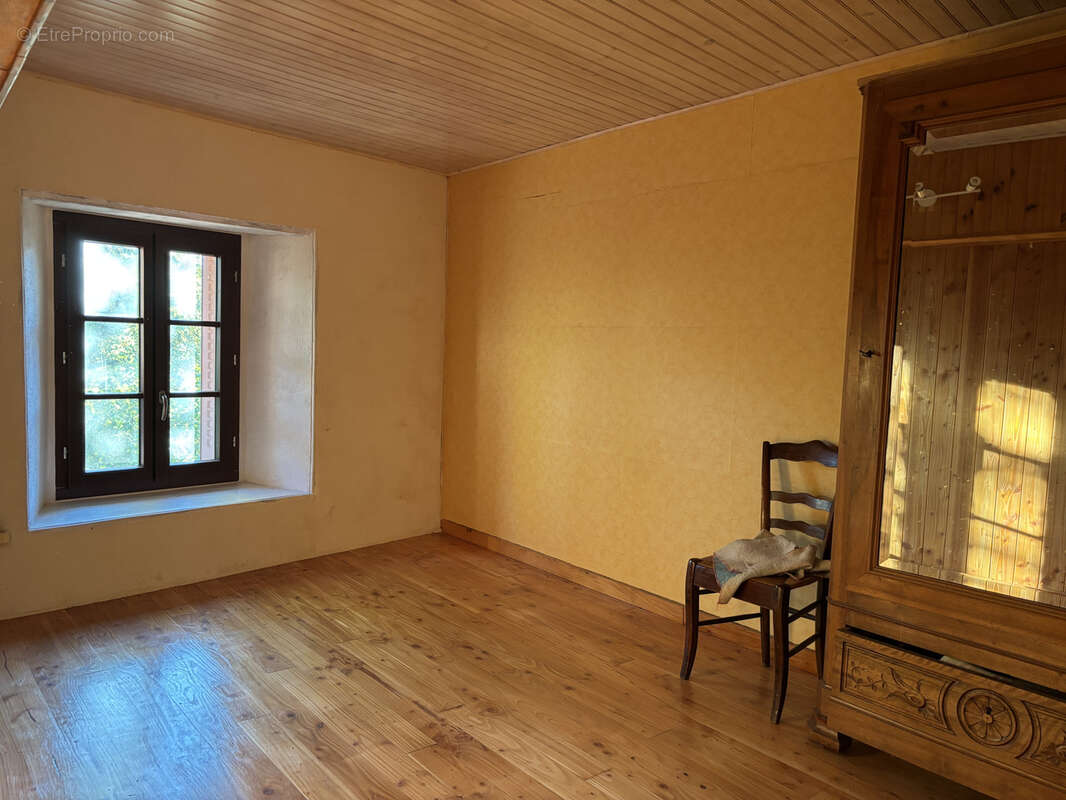 Maison à SAINT-DIDIER-SUR-ROCHEFORT