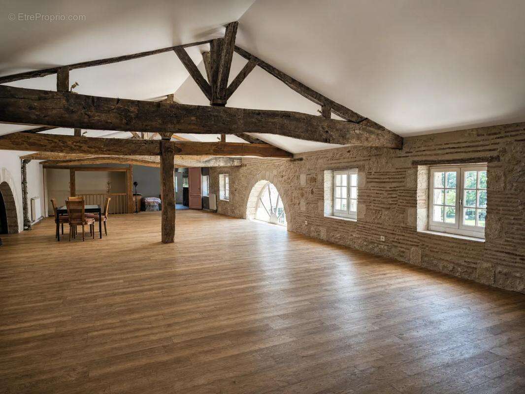 Propriété de 12 pièces de 820 m² à Samazan - photo 13