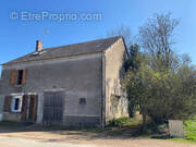 Maison à BILLY-CHEVANNES