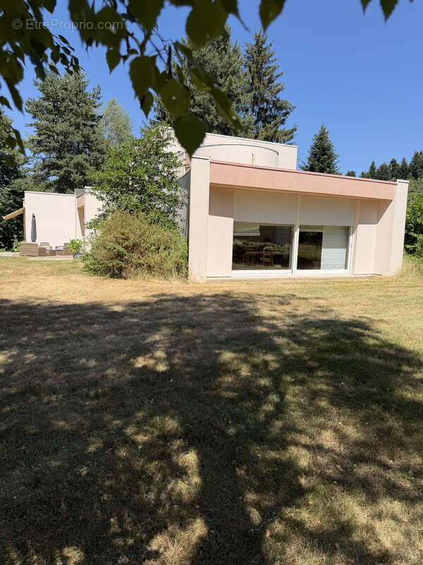 Belle maison d'archi année 70 à marlhes (42) de 214 m2 hab. sur terrain de 6 325 m2 - photo 4
