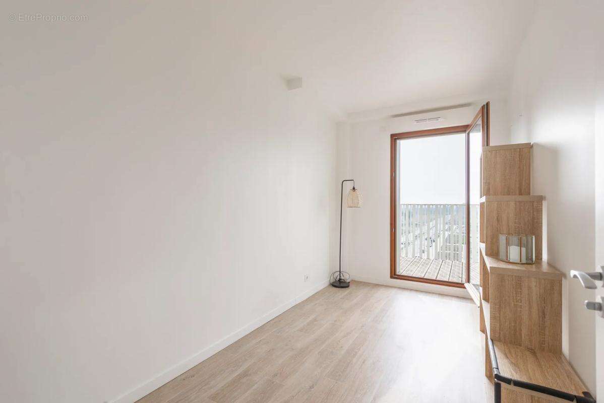 Appartement à BUSSY-SAINT-GEORGES