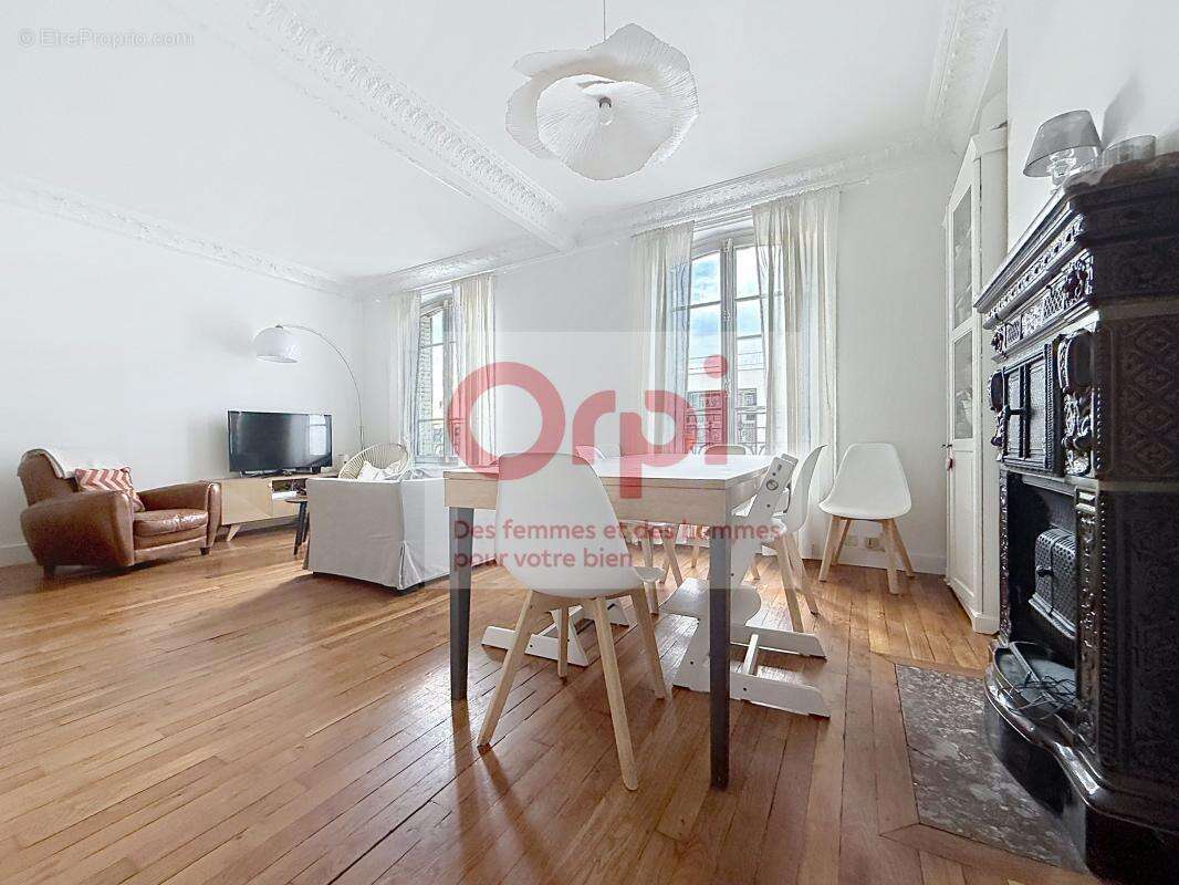 Appartement à ISSY-LES-MOULINEAUX