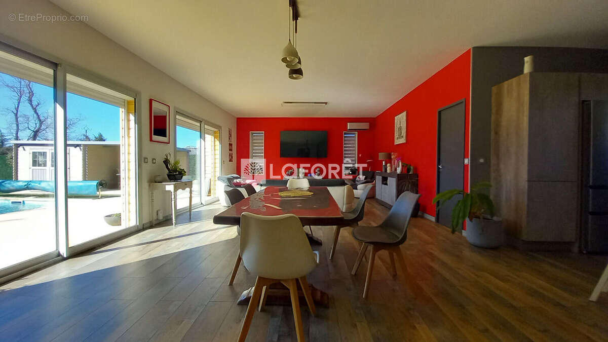 Maison à SAINT-SATURNIN-LES-APT