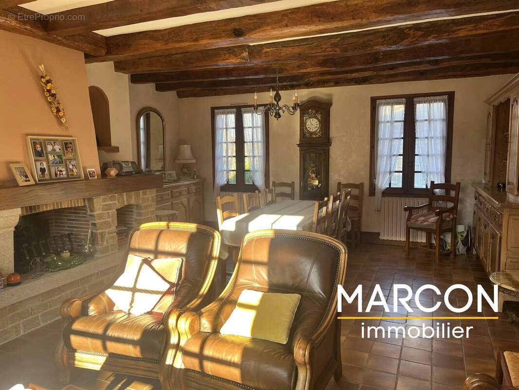 Maison à FELLETIN
