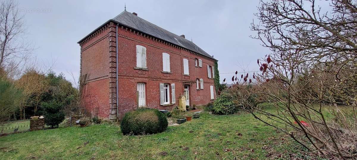 Maison à ESCLES-SAINT-PIERRE