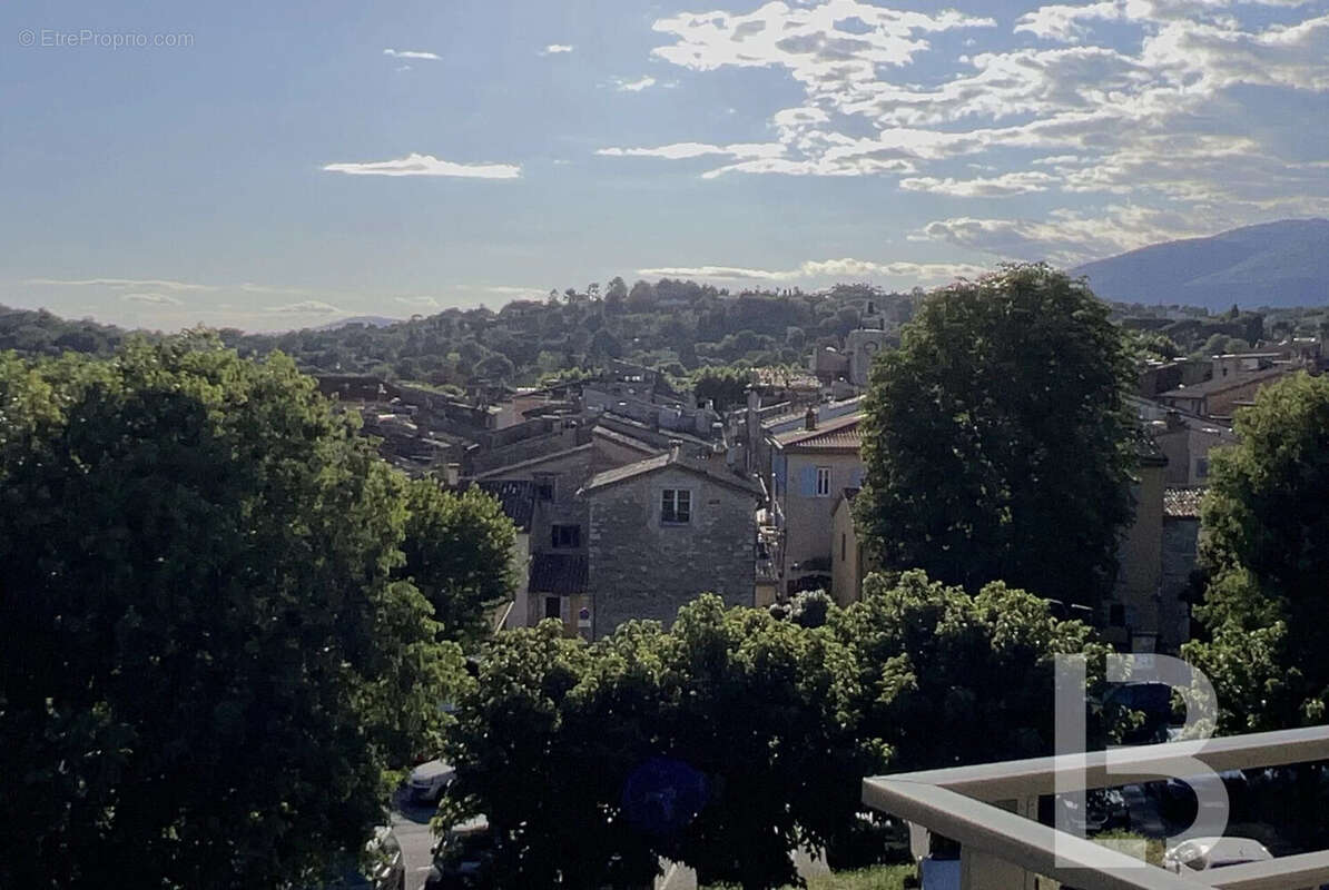 Appartement à VALBONNE