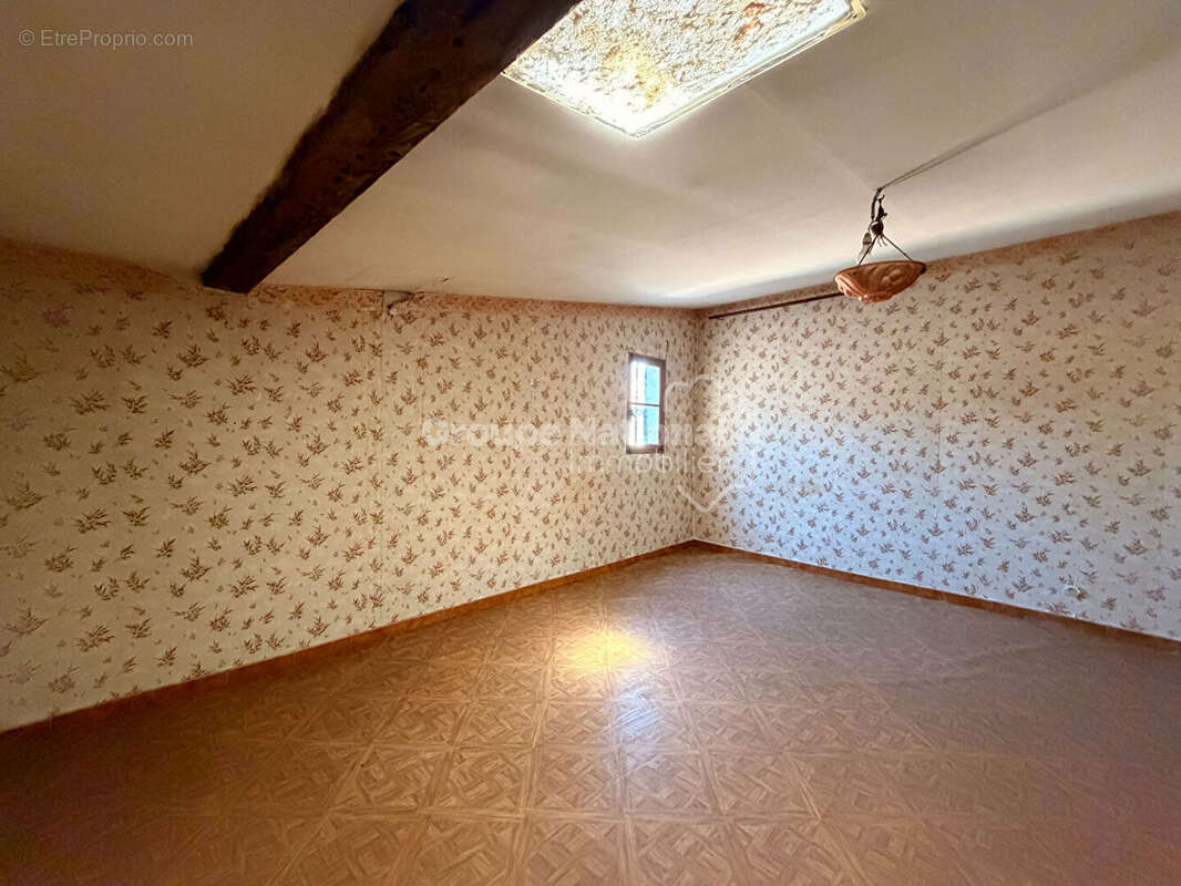 Appartement Beaucaire 4 pièce(s) 120 m2 - photo 9
