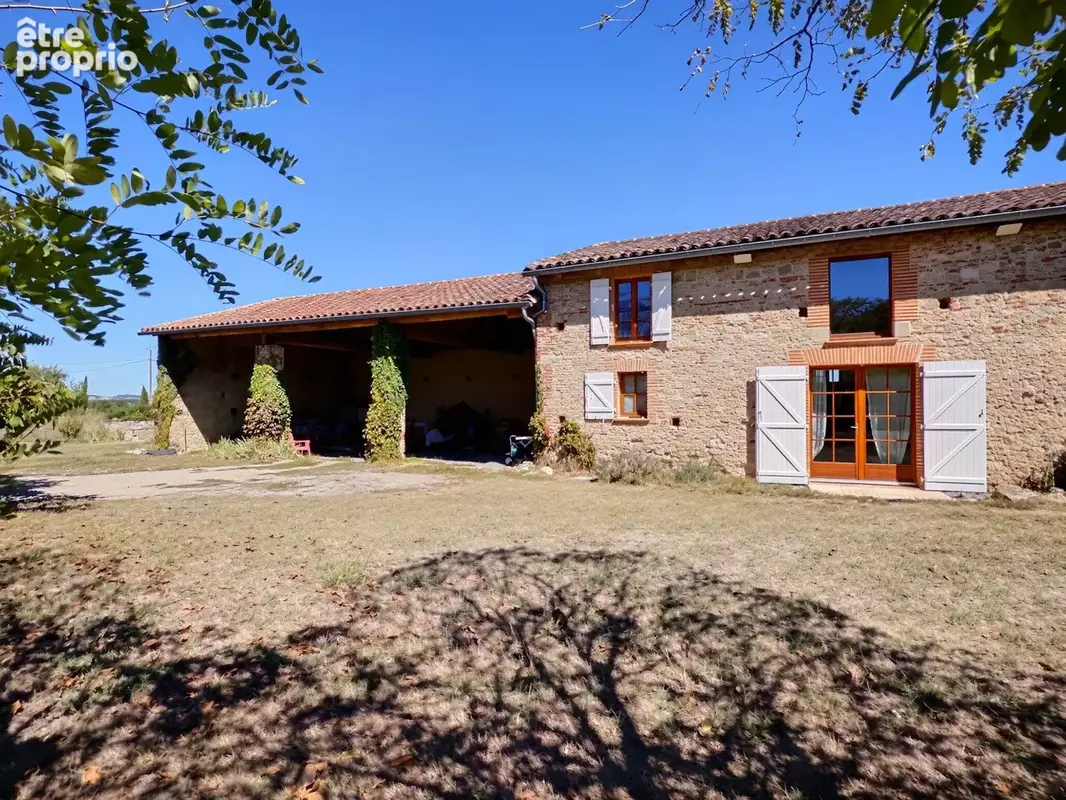Ancienne ferme en pierre - charme, volumes et dépendances à Lavaur - photo 24