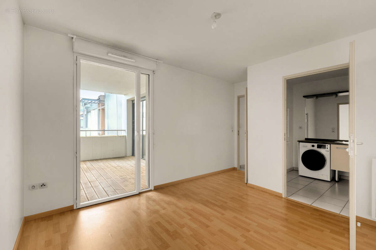 Magnifique appartement T2 de 47 m2 situé au 2ᵉ étage, dans le secteur recherché de Saint-Martin-du-Touch. - photo 9