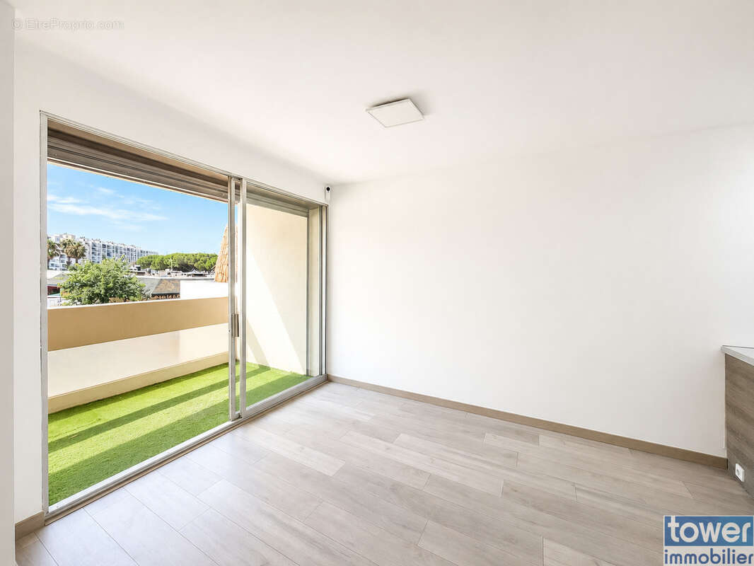 EXCLUSIVITÉ - Appartement  avec terrasse sur le port de Carnon-Plage - photo 6