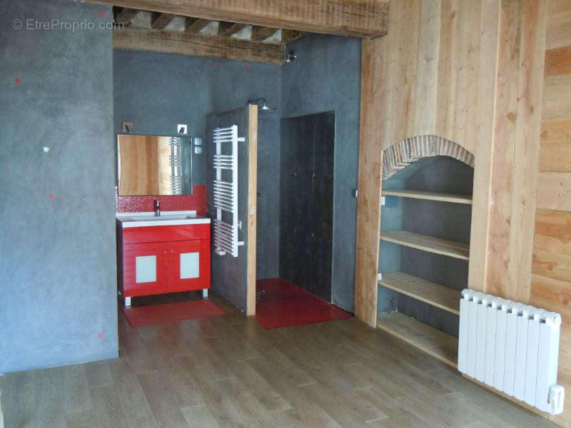 Maison à AVALLON