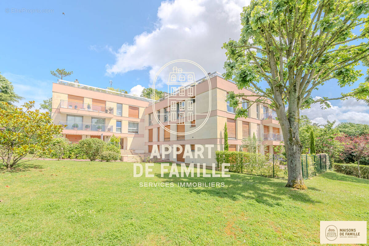 Appartement à GARCHES