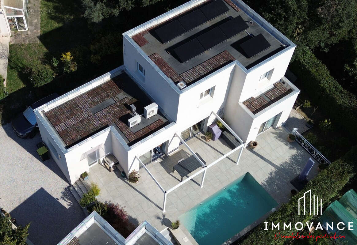 Maison à SAINT-MATHIEU-DE-TREVIERS